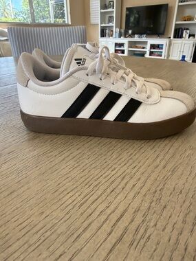 adidas Youth White Sneakers with Black Stripes and Brown Sole. VL Court 3.0